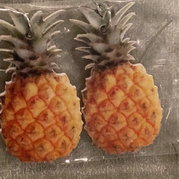 Yellow & Silverstone Drop Pineapple Earrings. NWT - Picture 6 of 7